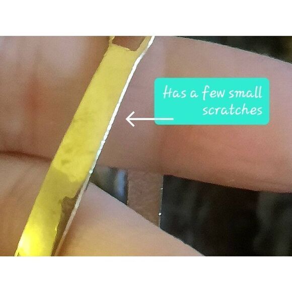 *Clearance* Ladies Flower Tennis Bracelet - Picture 5 of 6